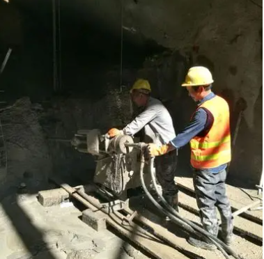 乐平水下抗分散灌浆料特点 水下不分散注浆料介绍